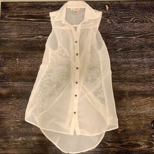 Button up sheer/lace white sleeveless top